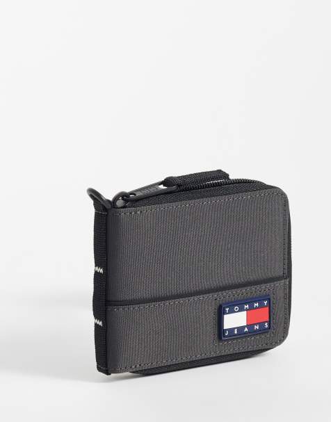 Tommy Jeans outdoors zipped wallet in black - view 1