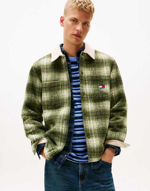 Tommy Jeans – Oversize-Hemdjacke aus Flanell und Teddyfleece in Grün