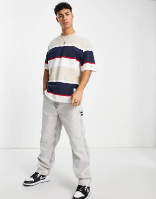Tommy Jeans – Oversize-T-Shirt in Beige mit auffälligem Streifenmuster |  ASOS