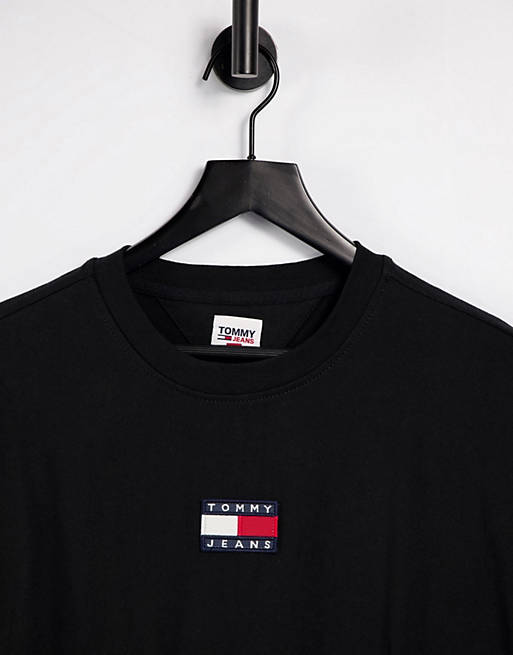 Tommy Jeans oversized crew neck flag logo t shirt in black | ASOS