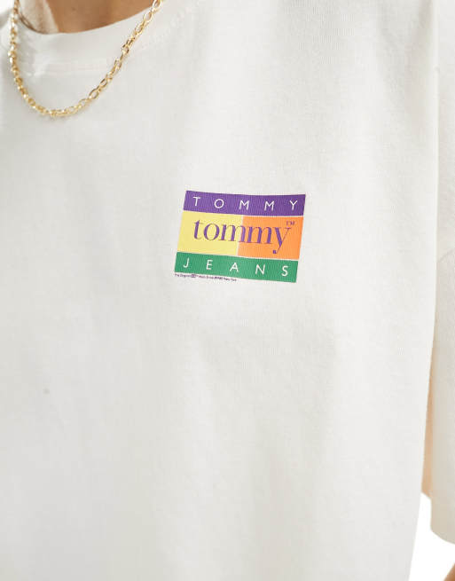 Tシャツ・カットソー      Jeans Classic Small Flag Tommy Jeans oversized cropped summer flag t-shirt in white