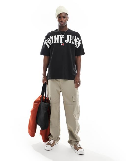 Tommy Jeans - Oversized T-shirt met logo-badge in zwart
