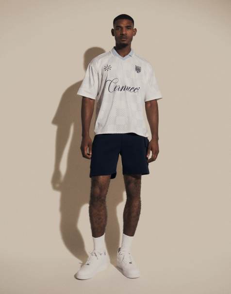 Tommy Jeans pleated shorts in navy