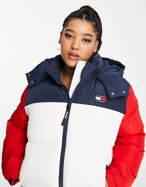 Tommy Jeans Plus alaska down hooded puffer jacket in colourblock