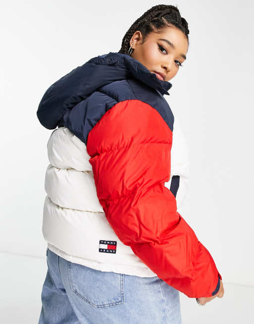 Tommy Jeans Plus alaska down hooded puffer jacket in colourblock