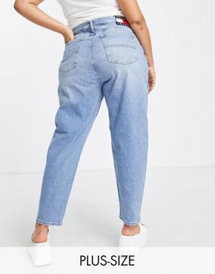 Tommy Jeans Plus mom jean in mid wash blue