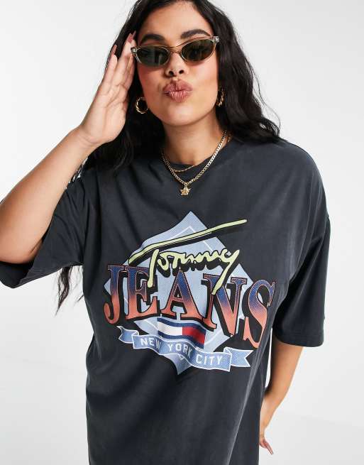 Tommy Jeans Plus vintage t shirt dress in black | ASOS