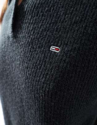 Tommy Jeans Polo Sweater In Black