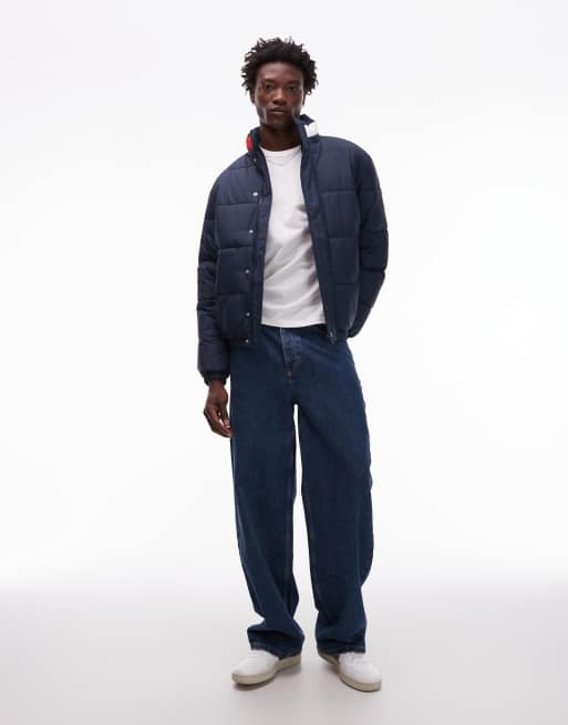 Tommy Jeans – Pufferjacke in Marineblau mit Flaggenlogo am Kragen, 3 von 4