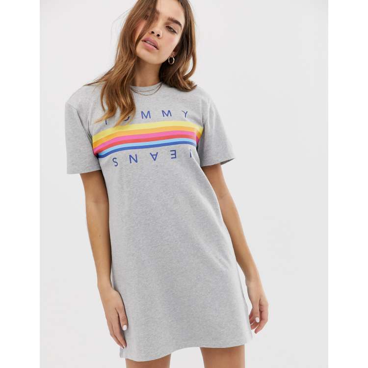 Tommy jeans hotsell rainbow sweatshirt