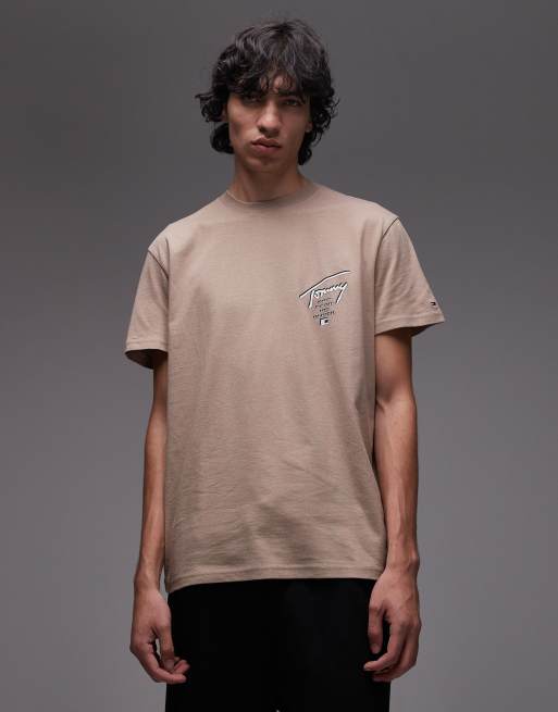 Tommy Jeans regular back print signature t-shirt in taupe, 3 of 5
