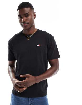 Tommy Jeans regular badge logo t-shirt in black