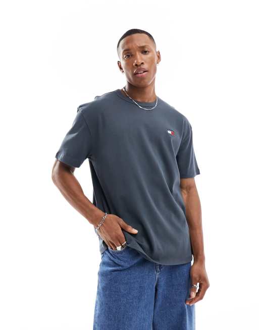 Tommy Jeans regular badge t-shirt in charcoal | ASOS