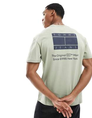 regular essential CB flag t-shirt in gray-Green