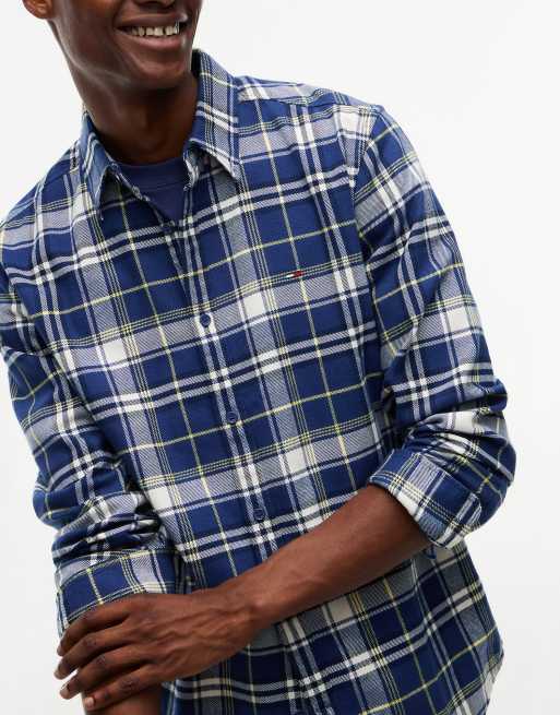 Tommy Jeans Regular fit check brushed flannel shirt in basic navy check, 3 of 6