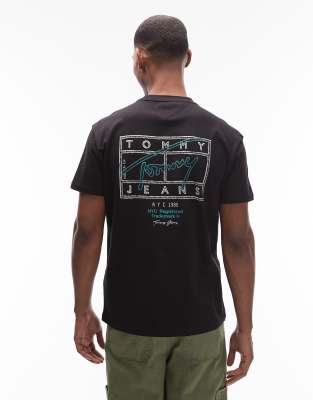 Tommy Jeans Regular Flag Logo With Signature Detail T-shirt In Animal Print