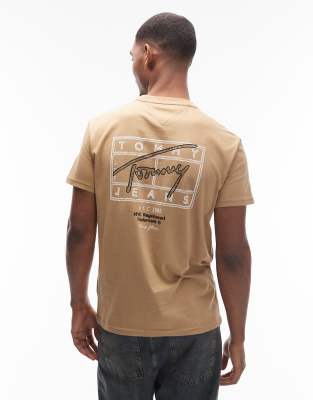 Tommy Jeans Regular Flag Logo With Signature Detail T-shirt In Brown
