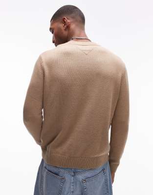 Tommy Jeans Regular Flag Sweatshirt In Brown