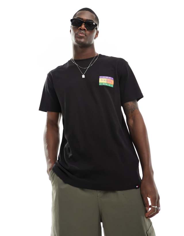 Tommy Jeans - regular summer flag t-shirt in black