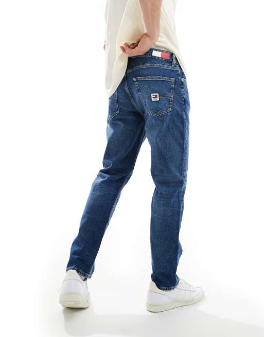 Tommy Jeans regular tapered dad jeans in mid wash , 3 of 5