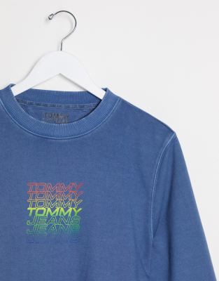 tommy jeans repeat logo sweatshirt