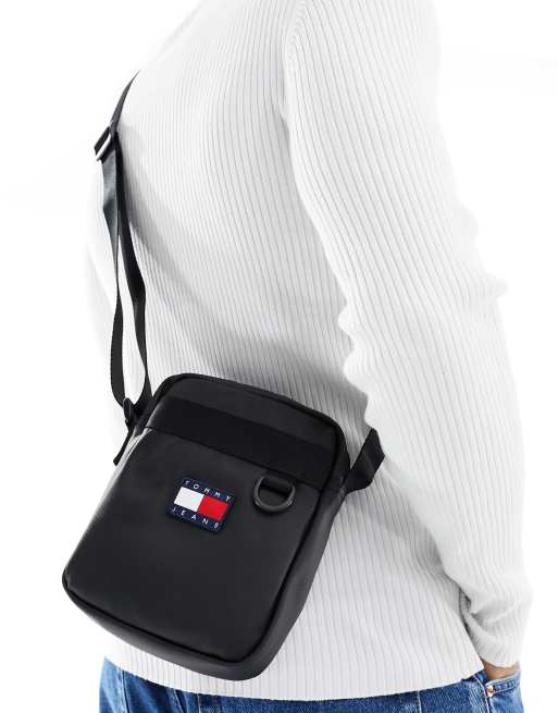 Tommy Jeans – Reportertasche in Schwarz für jeden Tag