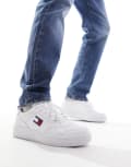 [Tommy Jeans] Tommy Jeans retro basket sneakers in white 41 White