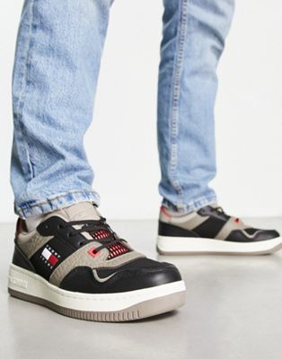 Tommy Jeans retro basket trainer in black and brown