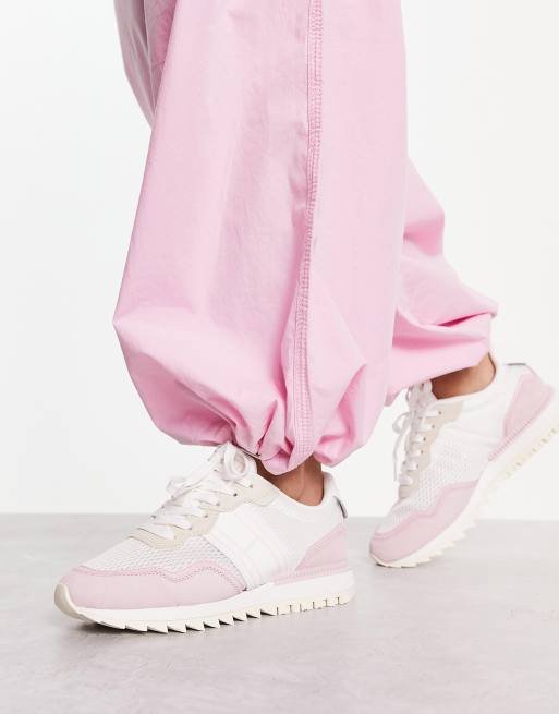 Pink and white on sale trainer