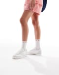 [Tommy Jeans] Tommy Jeans retro runner cleated sneakers in off white 36 Ecru