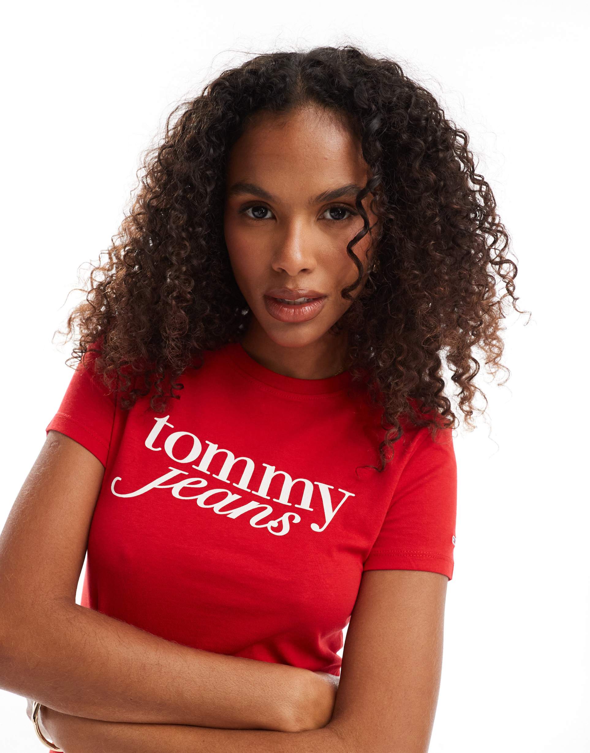 tommy jeans retro script baby t-shirt in red and white