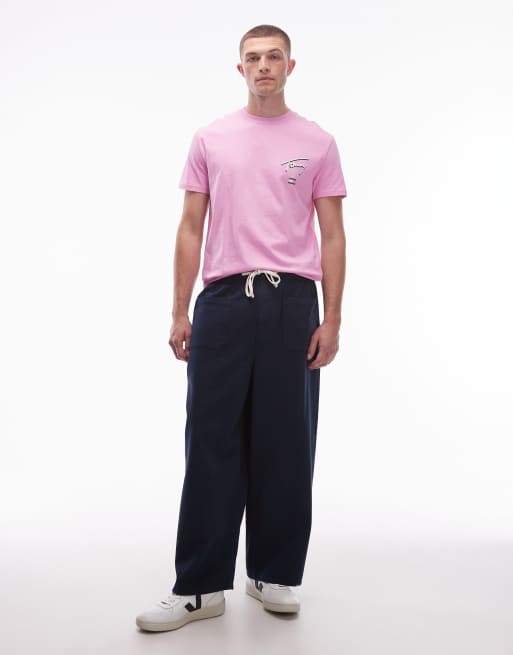 Tommy Jeans – Rosa t-shirt med signaturtryck baktill, 2 av 5