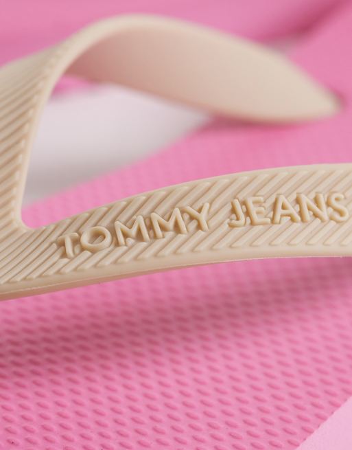 Tommy Jeans – Różowe klapki na grubej podeszwie z logo, 3 z 4