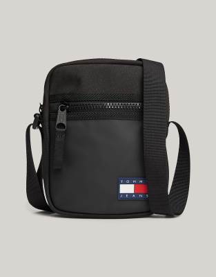 Tommy Jeans Rubberised Logo Colour-Blocked Reporter Bag in Black