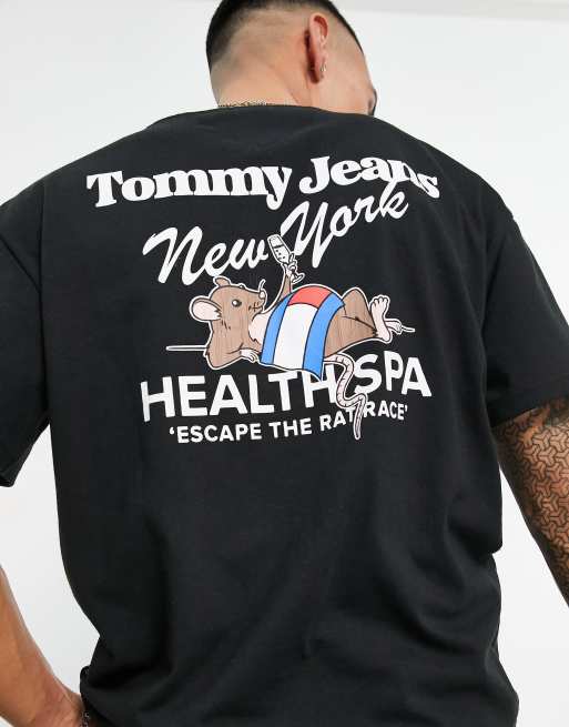 Tommy Jeans - Ruimvallend T-shirt met NYC sportclub-print op de achterkant in zwart