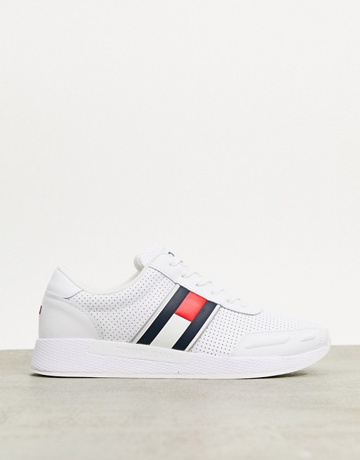 Tommy Jeans runner trainer in white with flag logo