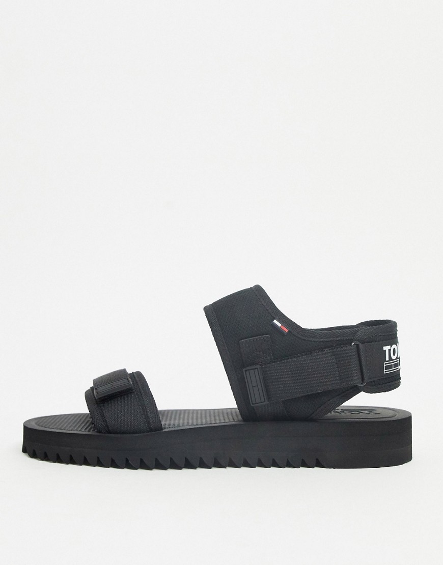 Tommy Jeans - Sandalen in zwart met logo op de achterkant