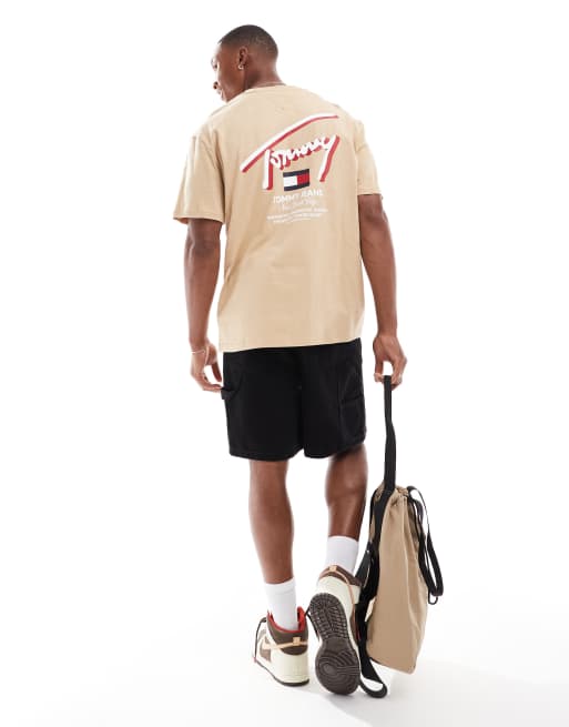 Tommy Jeans – Sandfärgad t-shirt i regular fit med 3D-logga