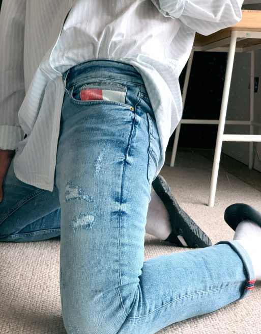 Tommy Jeans - Scanton - Jean slim effet vieilli avec poche à motif drapeau - Délavage clair