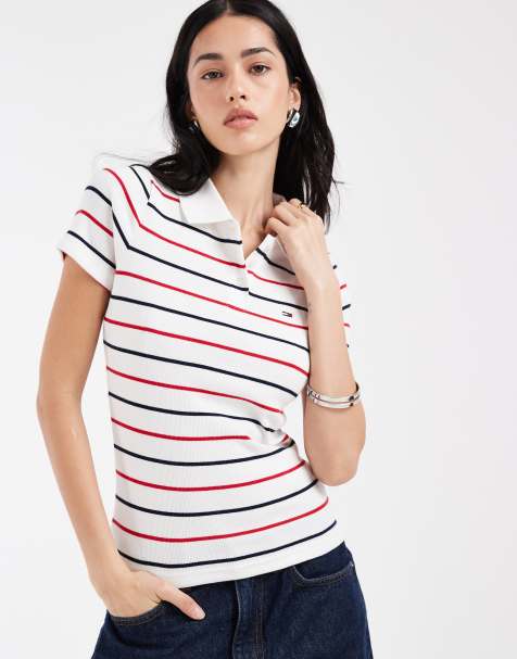 Tommy Jeans – Schmal geschnittenes, geripptes Polohemd mit Streifen in Marineblau/Rot - view 1