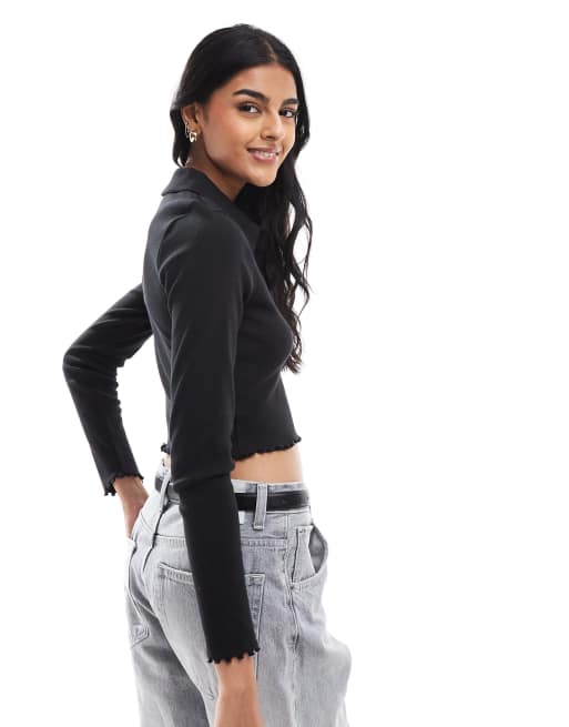 Tommy Jeans – Schmal geschnittenes, langärmliges Cropped-Polohemd in Schwarz, 4 von 4