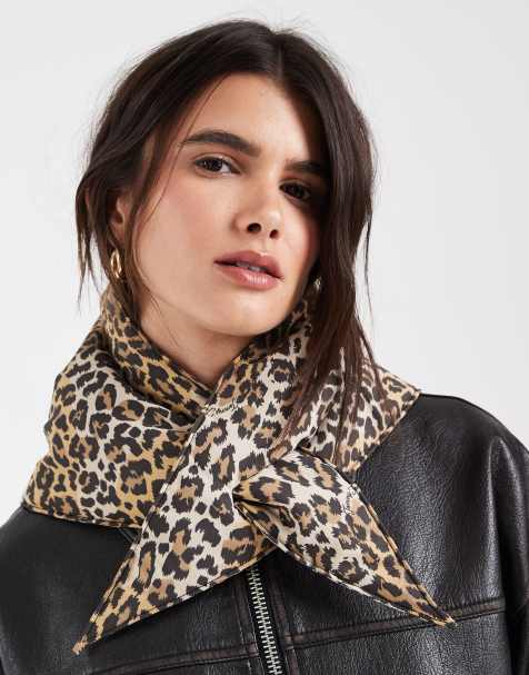 Tommy Jeans script logo padded scarf in leopard print - view 1
