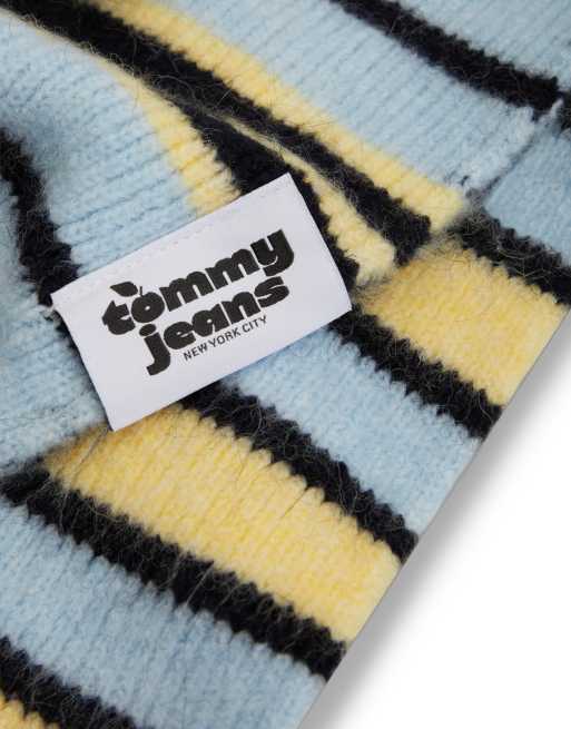 Tommy Jeans script logo scarf in yellow stripe, 3 of 3