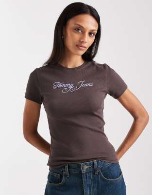 Tommy Jeans Script Logo T-shirt In Brown