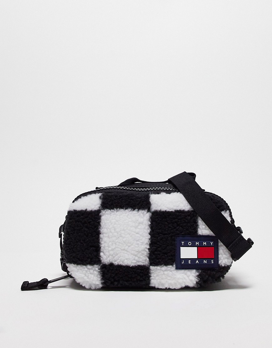 Tommy Jeans Sherpa Crossbody Bag In Checkerboard Print-Black