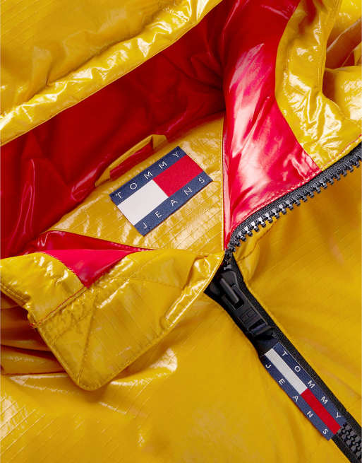 Tommy Jeans Shiny down hooded alaska puffer jacket in countryside yellow, 7 of 7