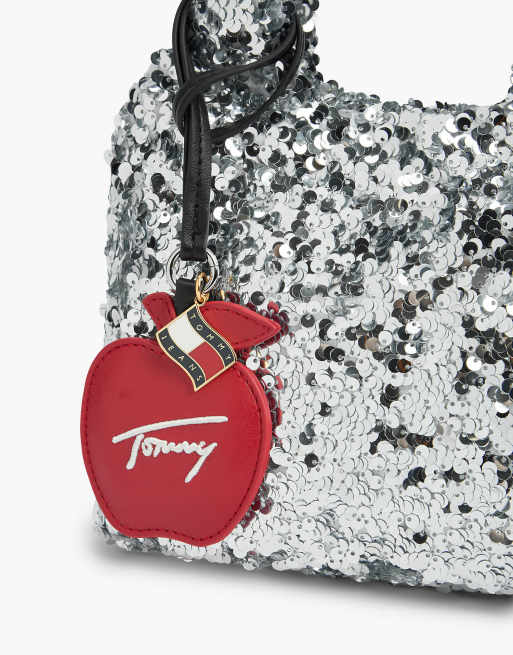 Tommy Jeans Shopper-Bag mit Pailletten-Logoanhänger in Silber, 5 von 5