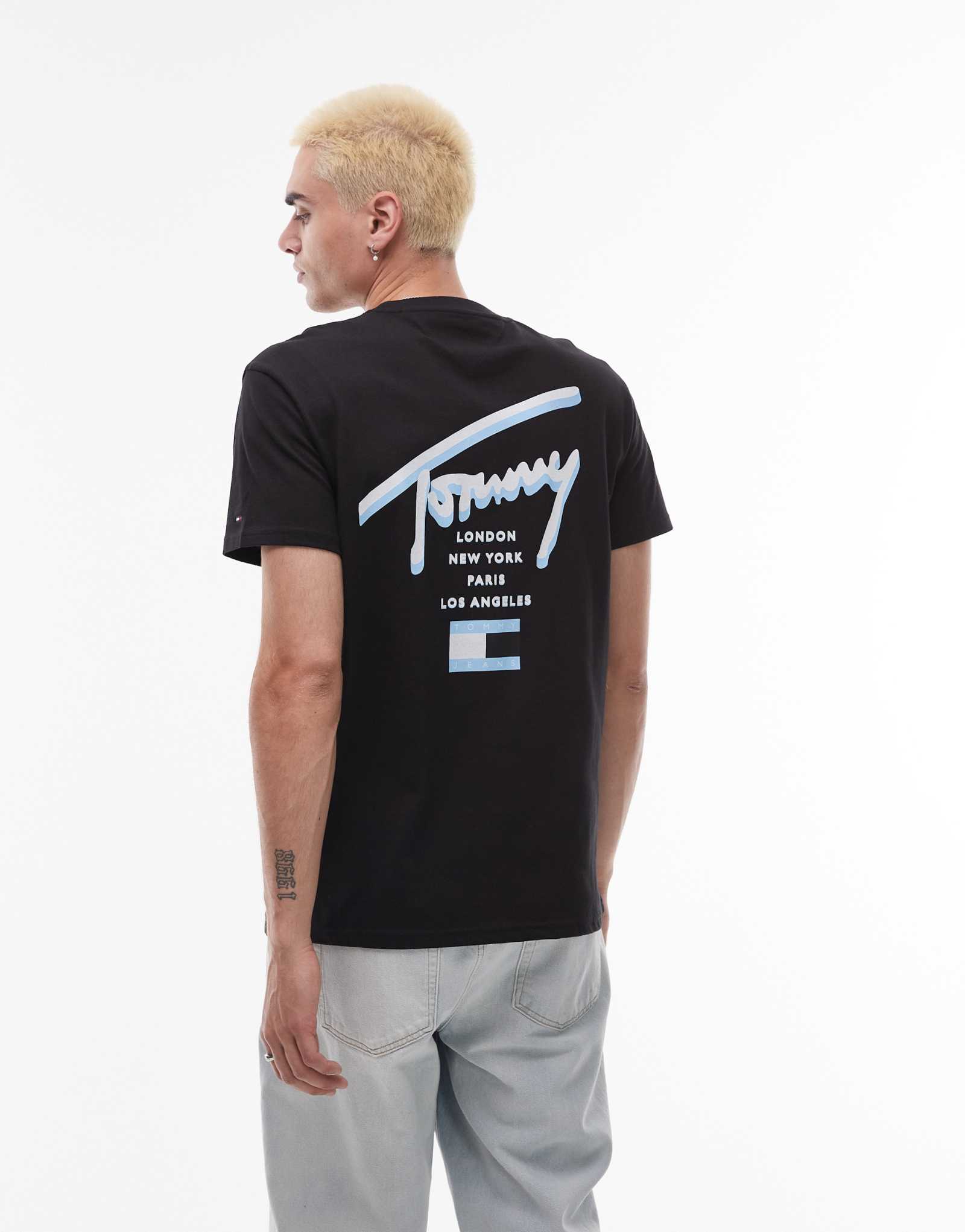 Черная футболка с фирменным принтом Tommy Jeans