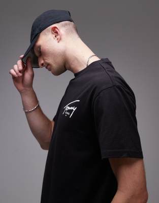 TOMMY JEANS SIGNATURE LOGO CREW NECK T-SHIRT