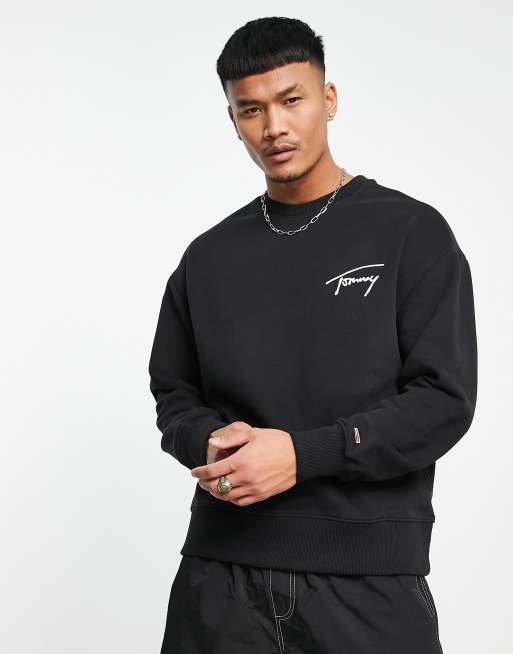 Tommy jeans signature crew hot sale sweatshirt